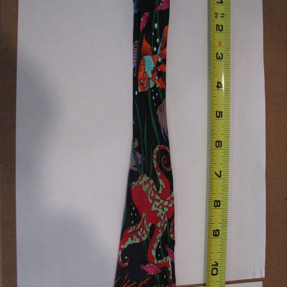 100% Silk Men's Tie by Rosetti Aquarium Theme 1F - Picture 2 of 7